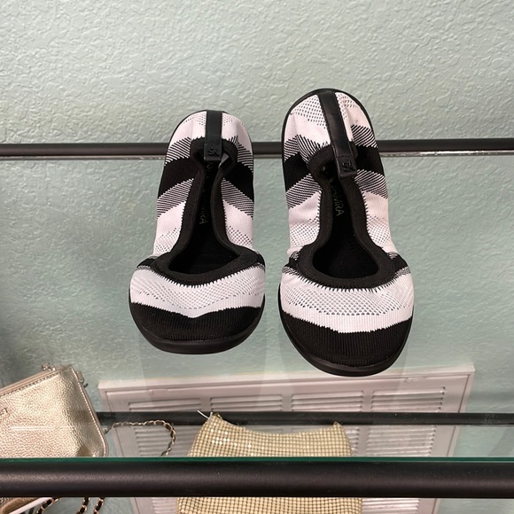 Yosi Samra flats